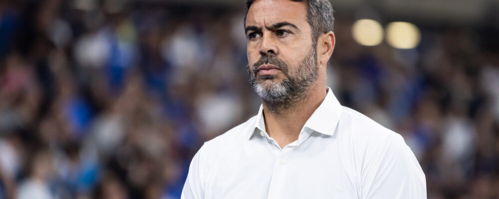 Artur Jorge defende atuações de Matheus Pereira no Cruzeiro: ‘Melhor jogador da Série A’