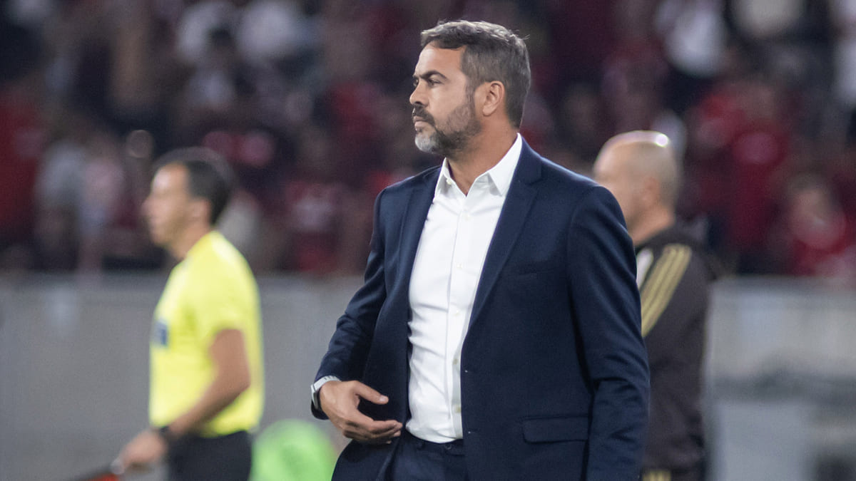 Artur Jorge explica apagão do Cruzeiro e ajustes para tentativa de reação: ‘Momento duro’