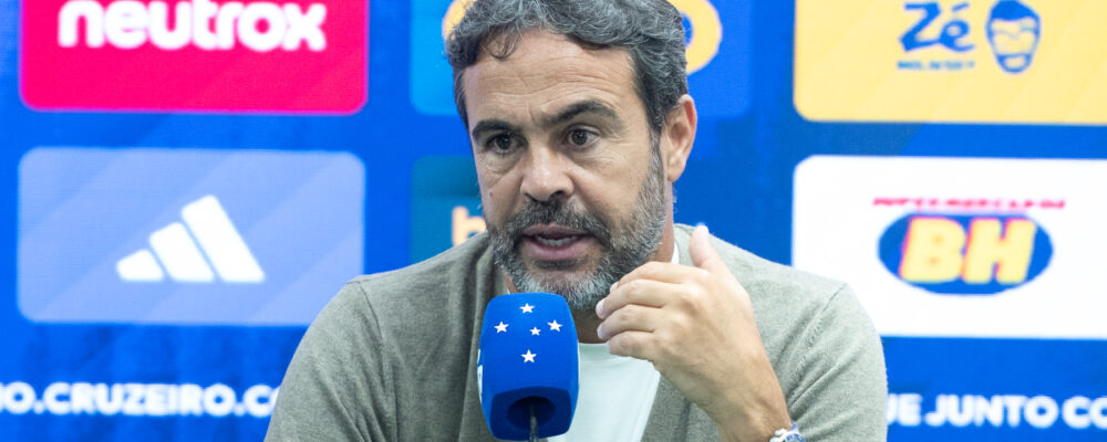 Artur Jorge mostra preocupação com sequência do Cruzeiro: ‘Calendário violento’