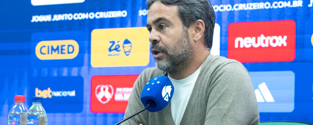 Artur Jorge reage à chegada de reforços no Cruzeiro e destaca setor de busca