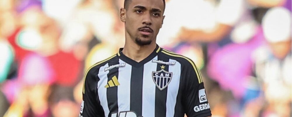 Atlético encaminha saída de zagueiro para time da Série B