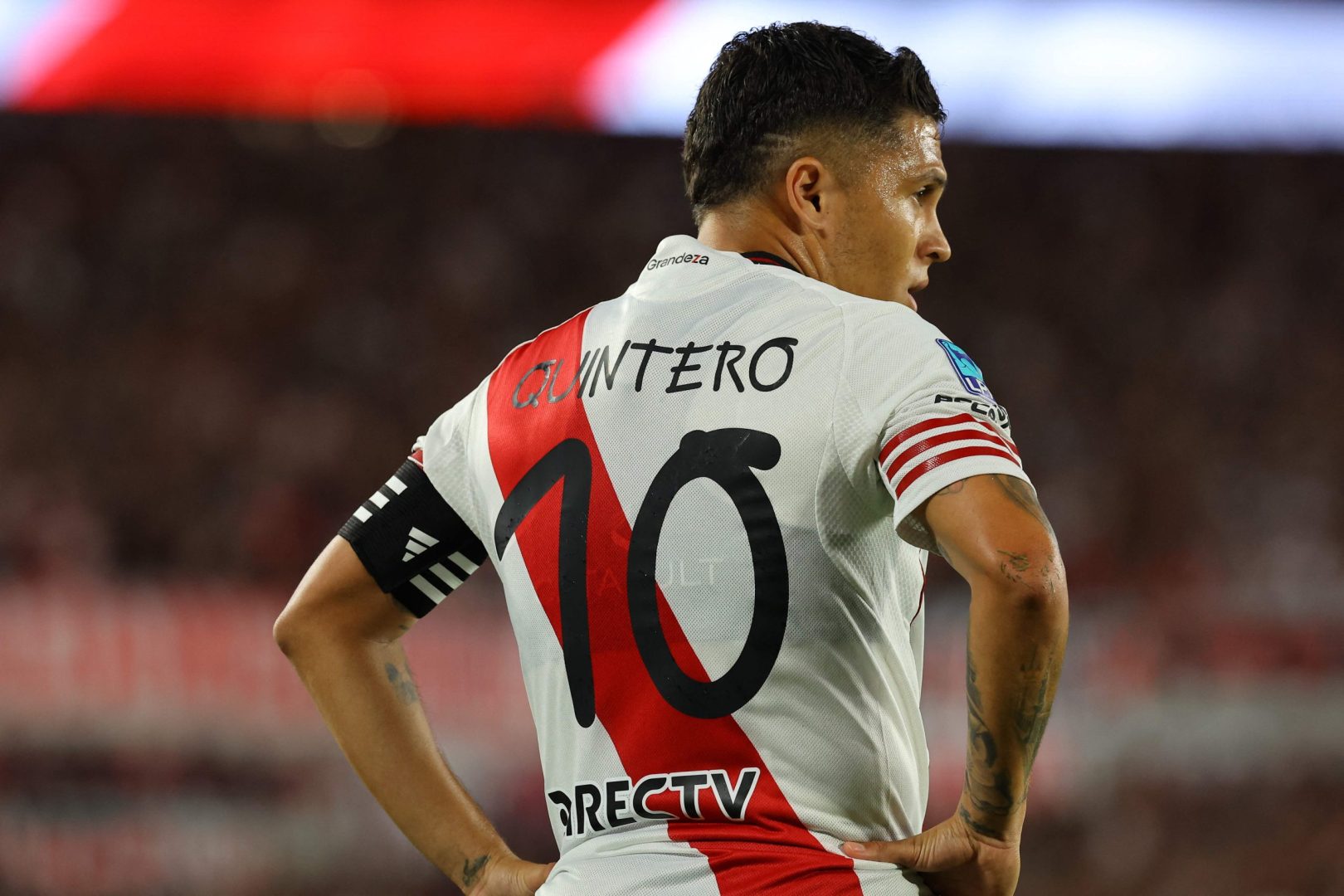 Atlético ganha concorrente ‘pesado’ por Quintero, dizem jornais