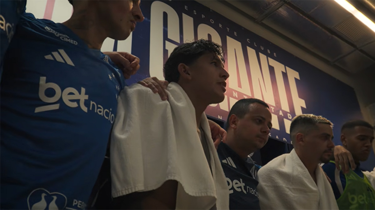 Bastidores do Cruzeiro: homenagens a Romero e aplausos a Matheus Pereira