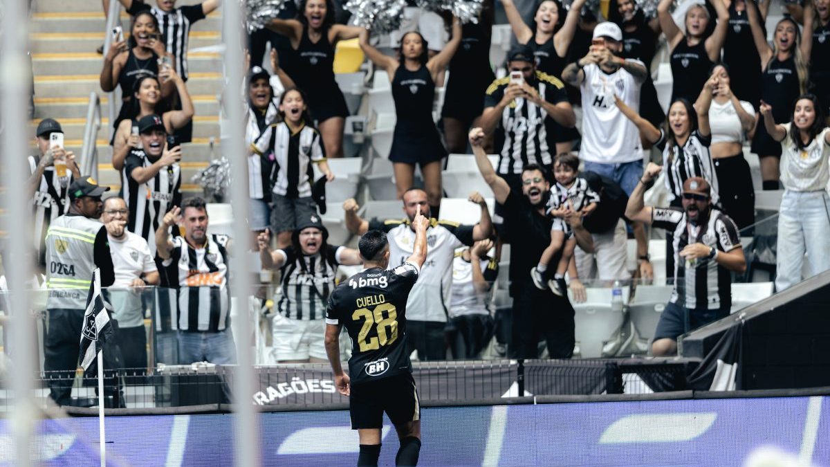 Craque da goleada do Atlético sobre o Grêmio se rende à torcida: ‘Bonito de ver’