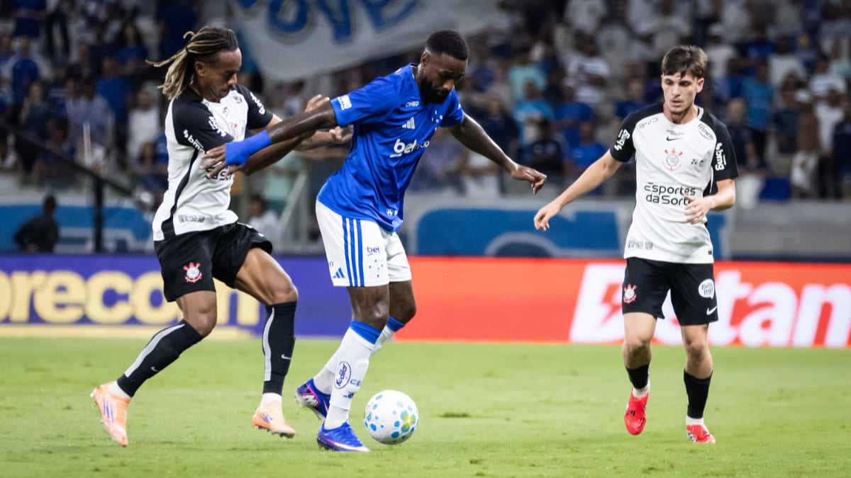 Crise extracampo x confiança em ascensão: o que está em jogo para Corinthians e Cruzeiro?