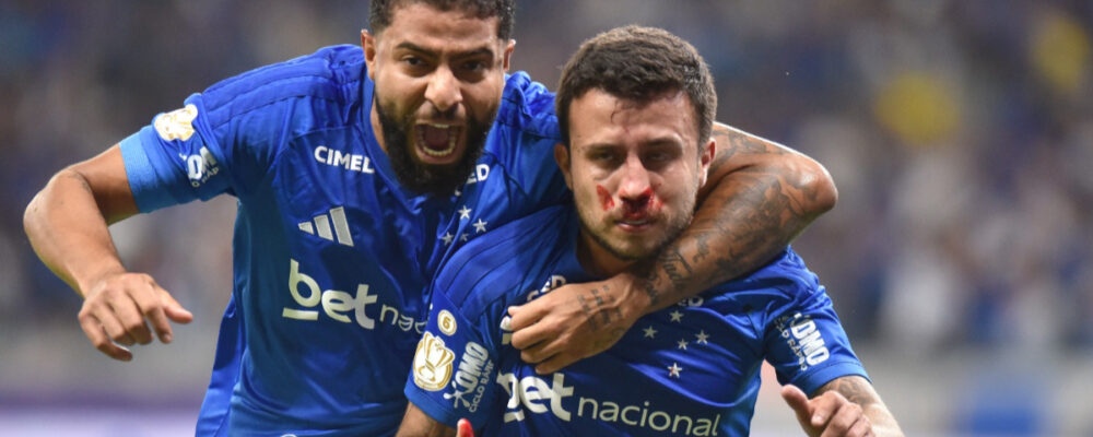 Cruzeiro: Matheus Henrique faz gol, é atingido no rosto e comemora sangrando