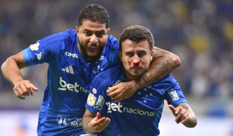 Cruzeiro: Matheus Henrique faz gol, é atingido no rosto e comemora sangrando