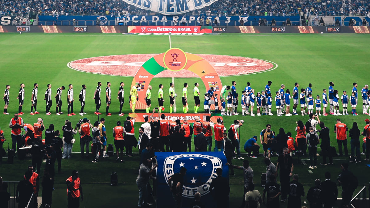 Cruzeiro e Atlético são denunciados ao STJD; saiba detalhes