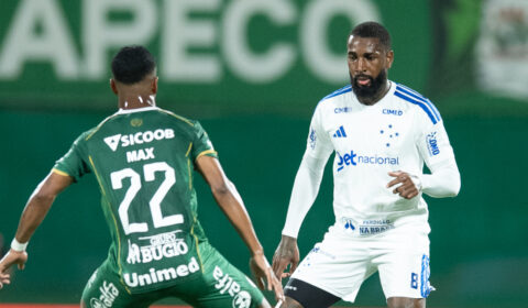 Cruzeiro empata com a Chapecoense em jogo com gol anulado nas oitavas da Copa do Brasil