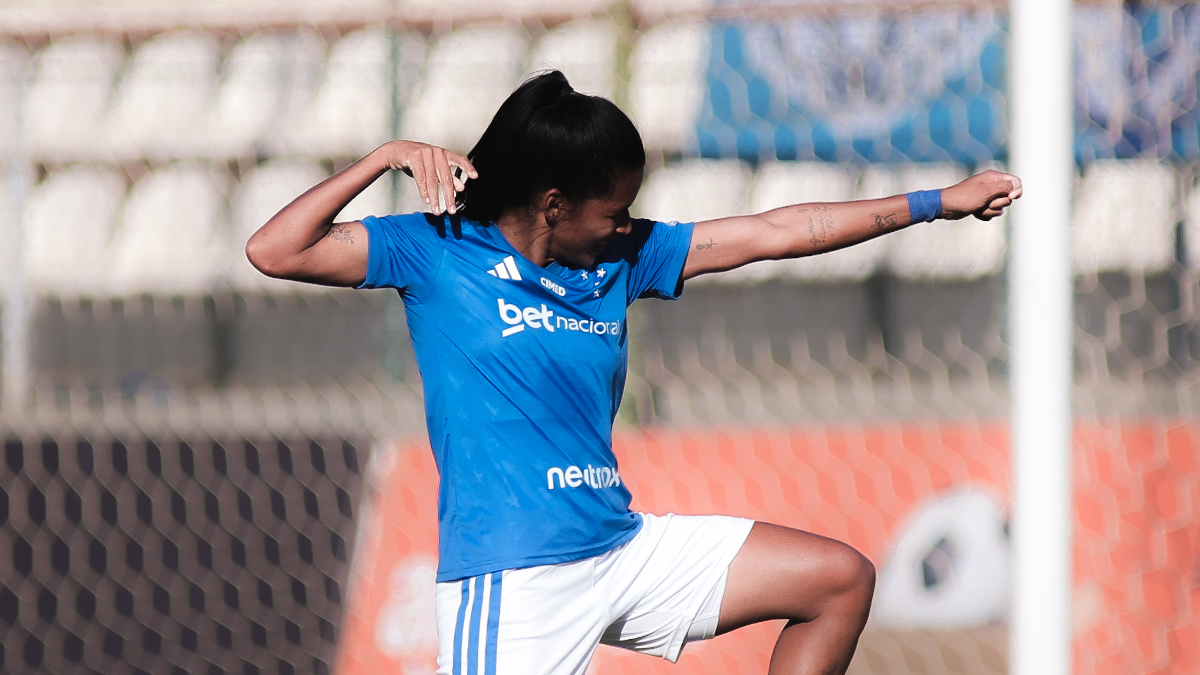 Cruzeiro goleia Botafogo com hat-trick de Marília no Brasileirão Feminino