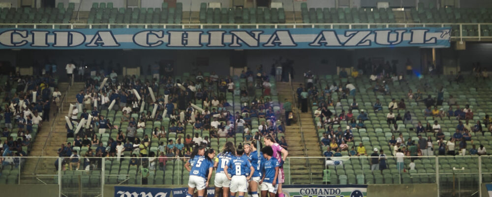 Cruzeiro quebra recorde de público do ano em derrota para Corinthians