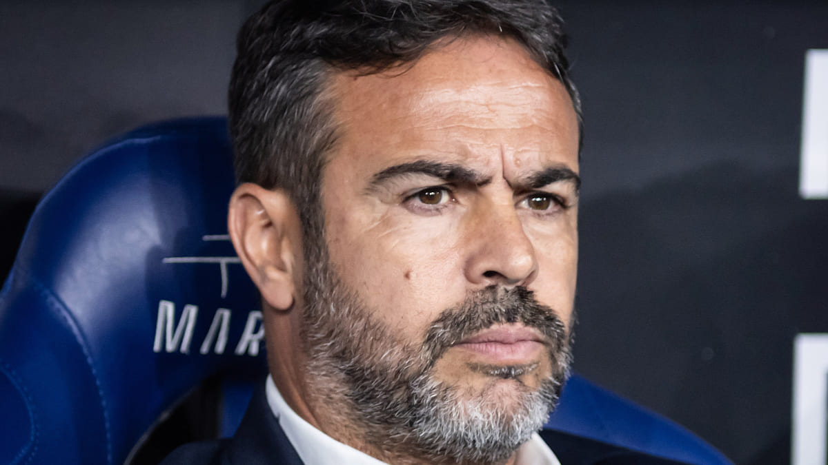 Cruzeiro x Atlético: veja retrospecto de Artur Jorge em clássicos no Brasil