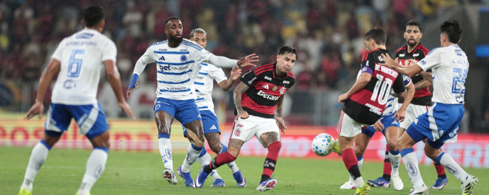 Cruzeiro x Flamengo: partida terá retorno de narrador da Globo após 4 meses