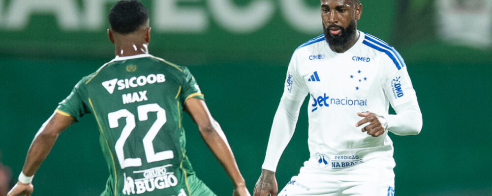 Em qual canal vai passar Cruzeiro x Chapecoense hoje (5/8) pela Copa do Brasil?