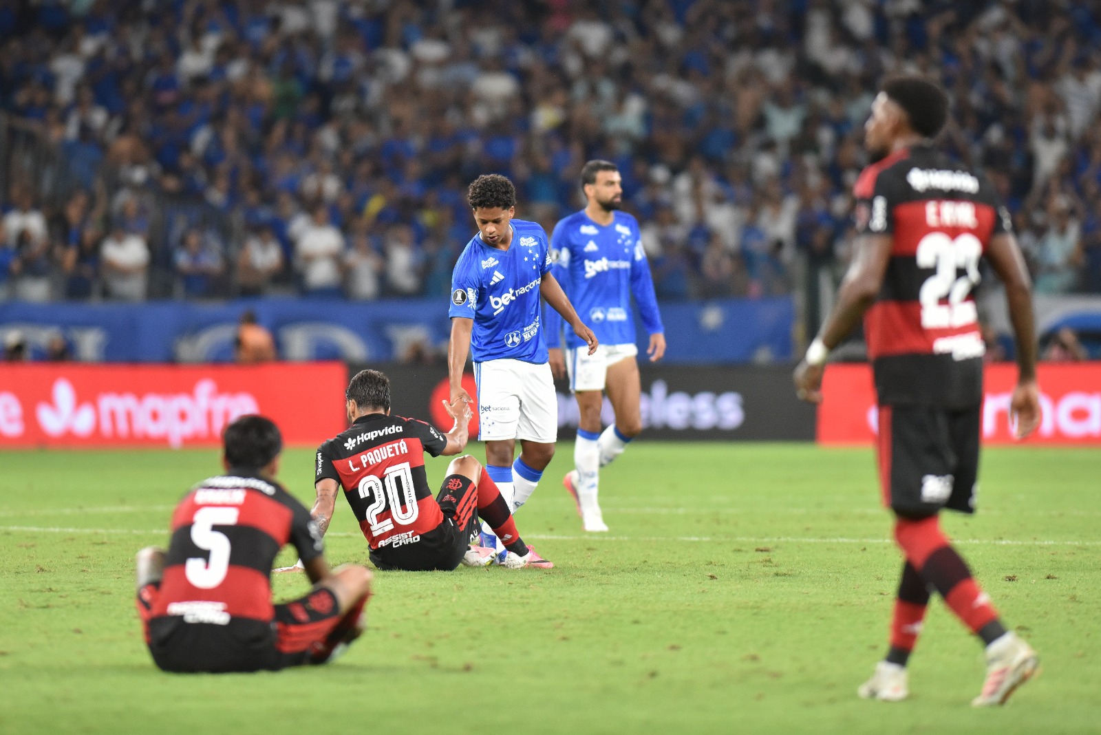 Denílson define quem cai em Flamengo x Cruzeiro pela Libertadores: ‘Eu acho que dança’