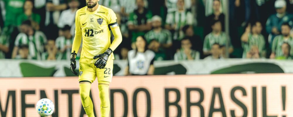 Everson volta a se declarar ao Atlético e faz pedido à torcida