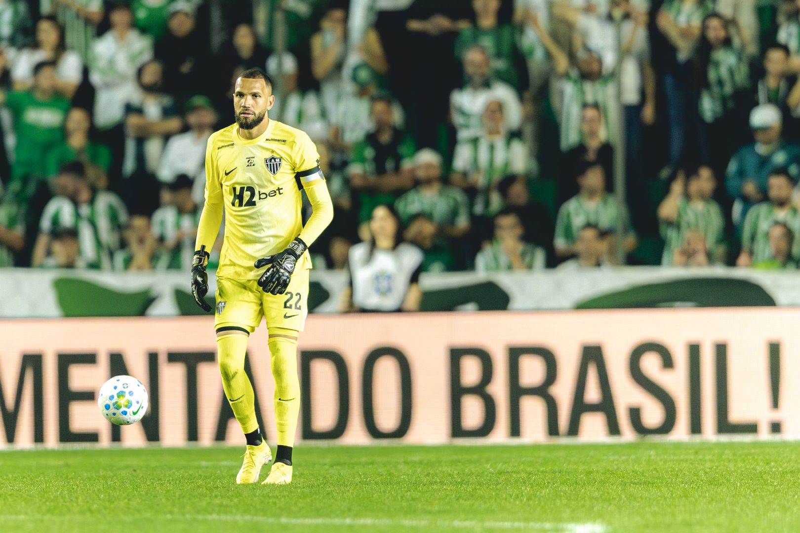 Everson volta a se declarar ao Atlético e faz pedido à torcida