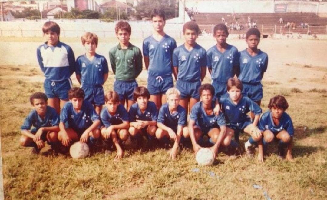 Ex-técnico da Seleção relembra teste na base do Cruzeiro: ‘Não volte aqui de preto’
