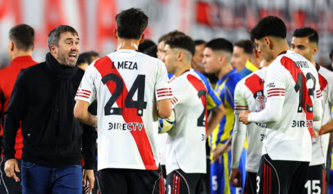 Ex-técnico do Atlético dispara em meio a crise no River: ‘Covardes’