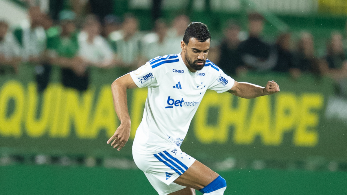 Fabrício Bruno diz o que Cruzeiro deve mudar para o jogo de volta da Copa do Brasil