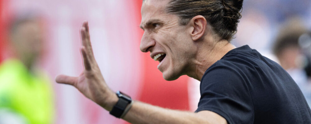Filipe Luís tem início arrasador no Monaco e deixa PSG para trás no Francês