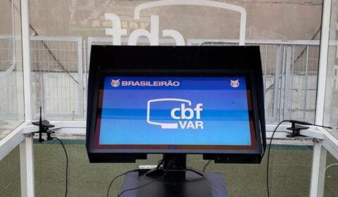 Flamengo publica nota oficial com duras críticas à arbitragem e cita Palmeiras