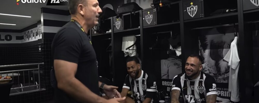 Guilherme brinca com jogadores do Atlético sobre lance: ‘Quase quebrei a sala’