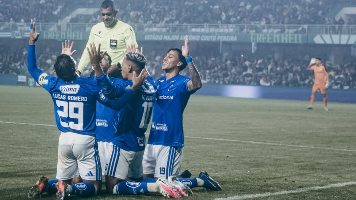 Herói da vitória do Cruzeiro, Matheus Pereira dá méritos ao grupo: ‘Evoluindo e crescendo’