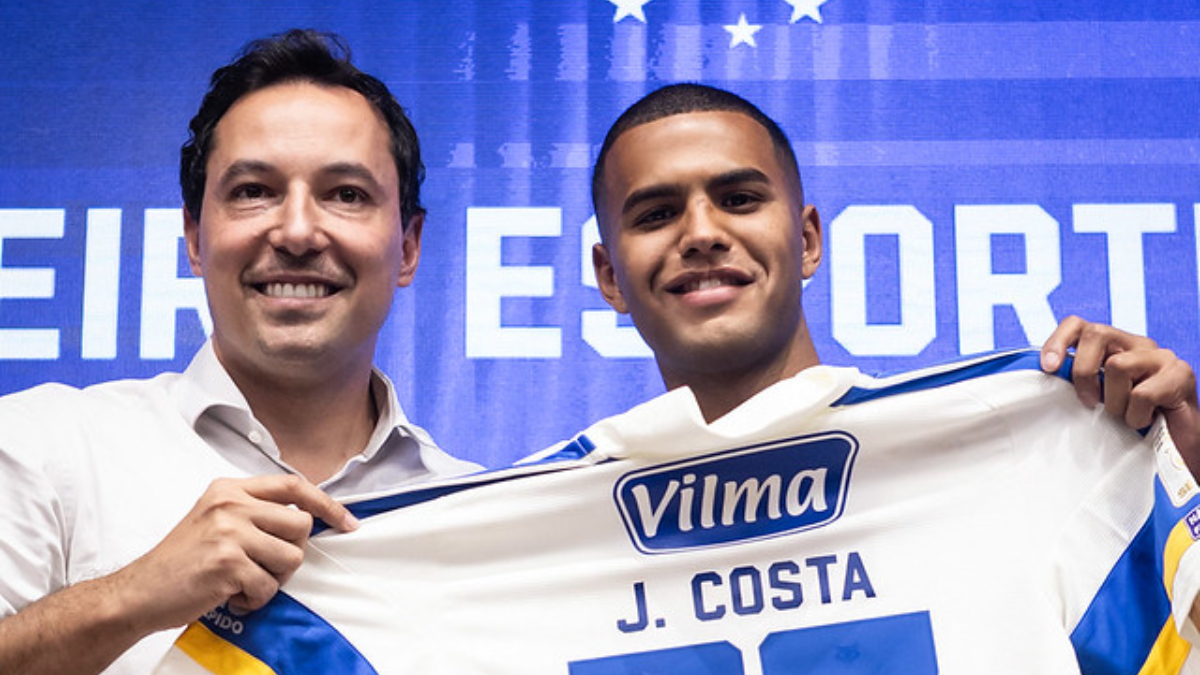 João Costa se espanta com ‘promessa’ de torcida inflamada: ‘Mais que ontem?’