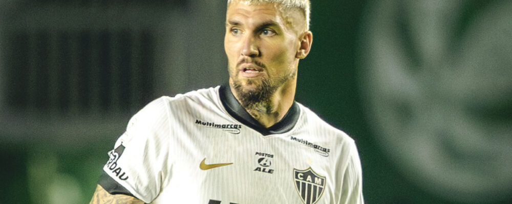 Jogador do Atlético brinca com Lyanco sobre lance do gol: ‘Lançamento horroroso’