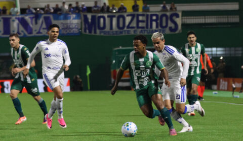 Jornalista critica postura do Cruzeiro contra a Chapecoense e aponta fator que pesou no resultado