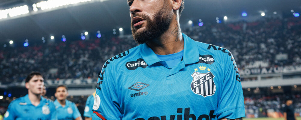 Leitura labial revela ofensas de Neymar em vitória sobre o Remo: ‘Beijo para sua mulher’
