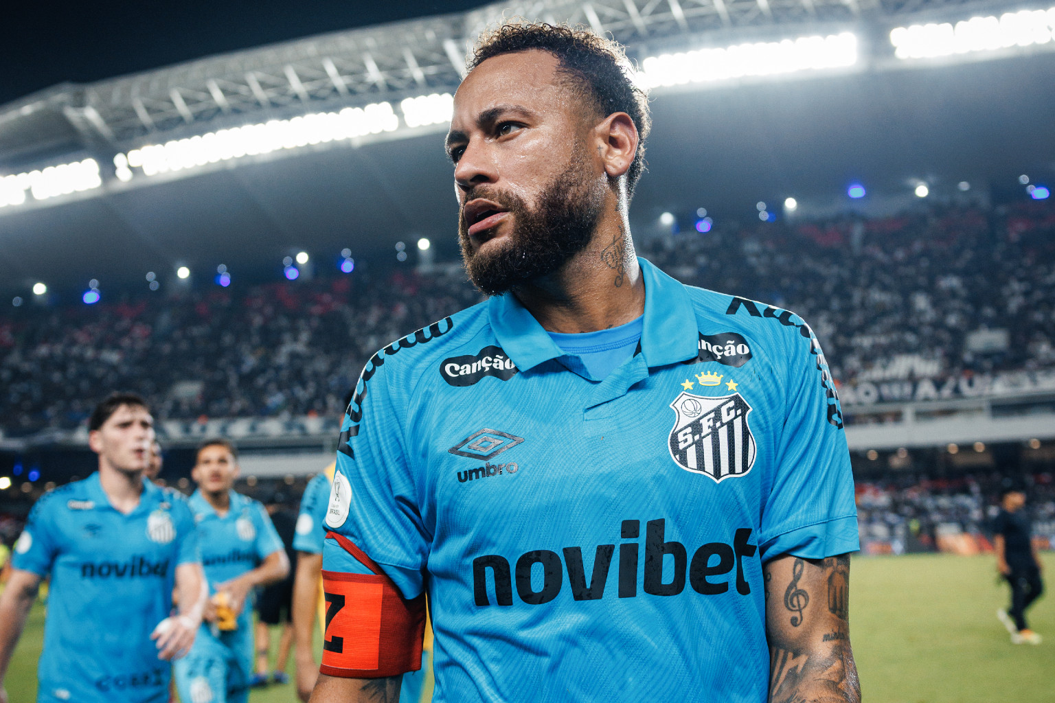 Leitura labial revela ofensas de Neymar em vitória sobre o Remo: ‘Beijo para sua mulher’