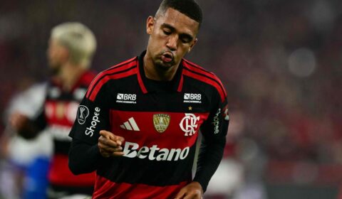 Lino rebate zoações em Flamengo x Cruzeiro: ‘Minha vez de deixar o zagueiro no chão’