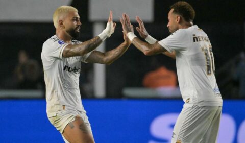 Neymar e Gabigol brilham, e Santos vira sobre o Macará na Sul-Americana