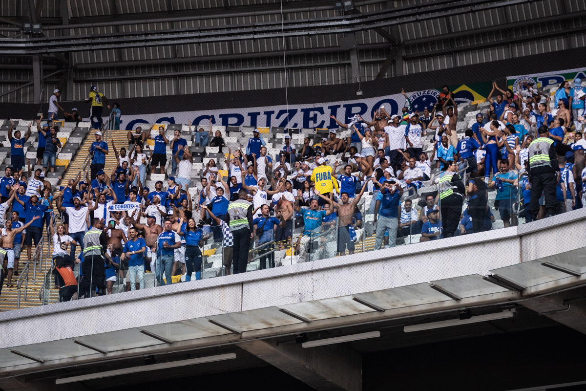 Quantos ingressos a torcida do Cruzeiro terá no clássico contra o Atlético na Arena MRV?