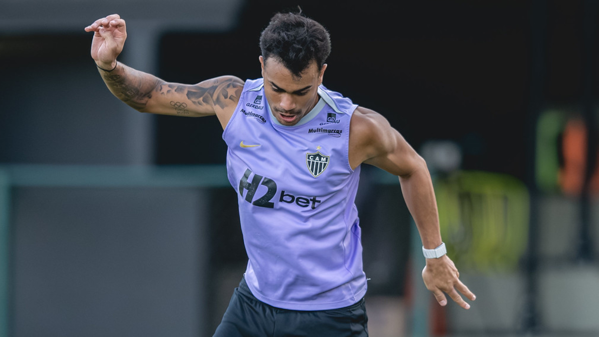 Reinier xinga torcedor do Atlético após empate com Juventude na Copa do Brasil