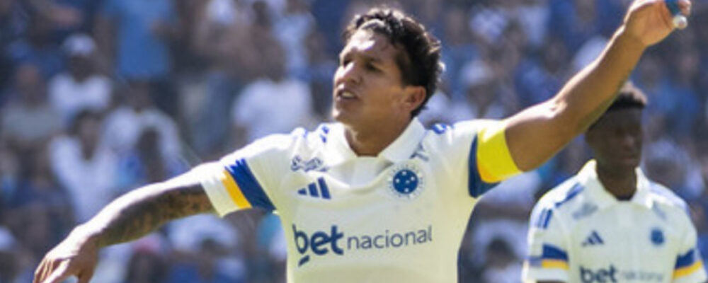 Romero rasga elogios a elenco e revela como ajudará em Cruzeiro x Flamengo