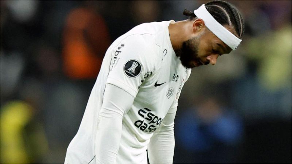 Saída de Memphis Depay do Corinthians gera alerta de dívida de R$ 77 milhões e risco de punição na Fifa