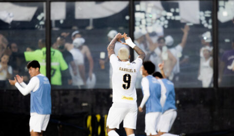 Santos vence Vasco e deixa o Z4 do Campeonato Brasileiro