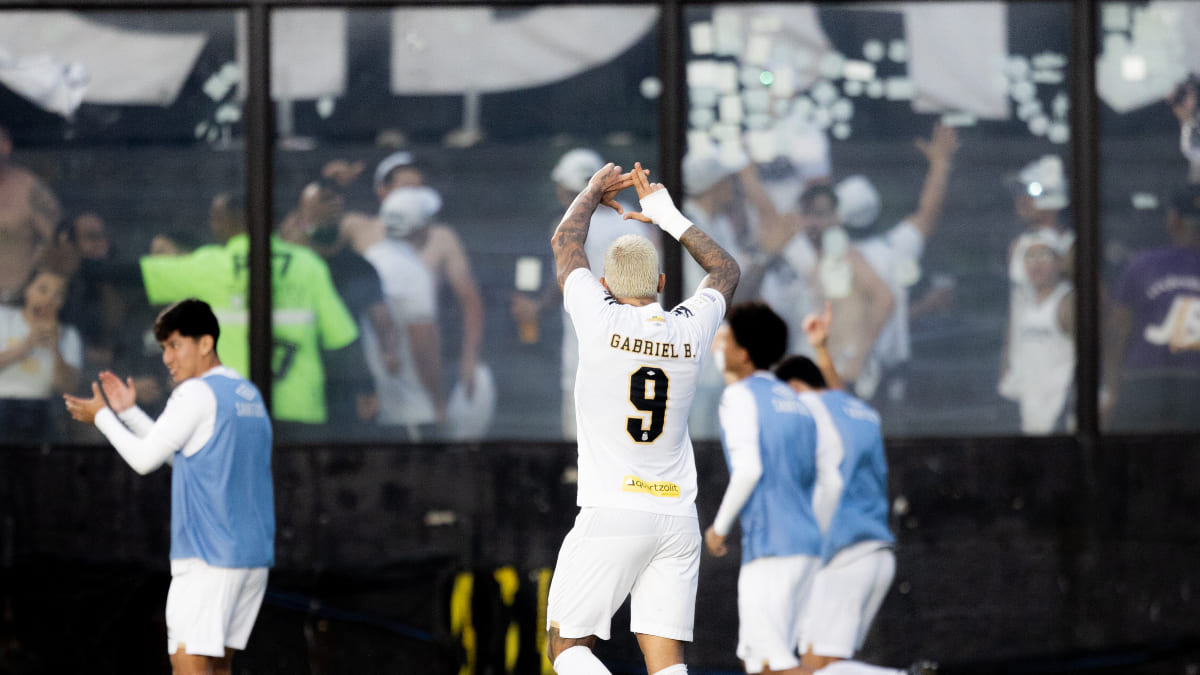 Santos vence Vasco e deixa o Z4 do Campeonato Brasileiro