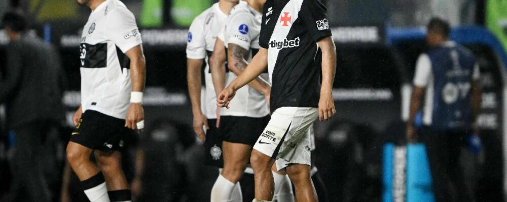Vasco empata com Olimpia em São Januário e terá de buscar vitória no Paraguai