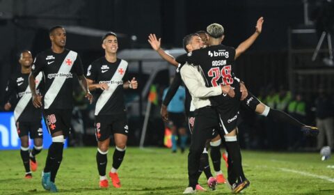 Vasco goleia Olimpia e pode encarar o River nas quartas da Sul-Americana