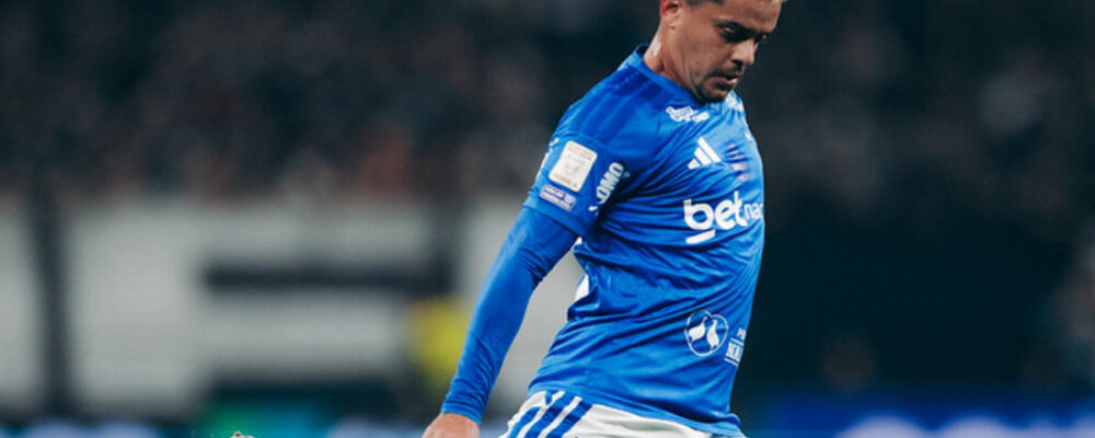 ‘Mix’ de sentimentos e maturidade do Cruzeiro: Fagner avalia noite contra o Corinthians