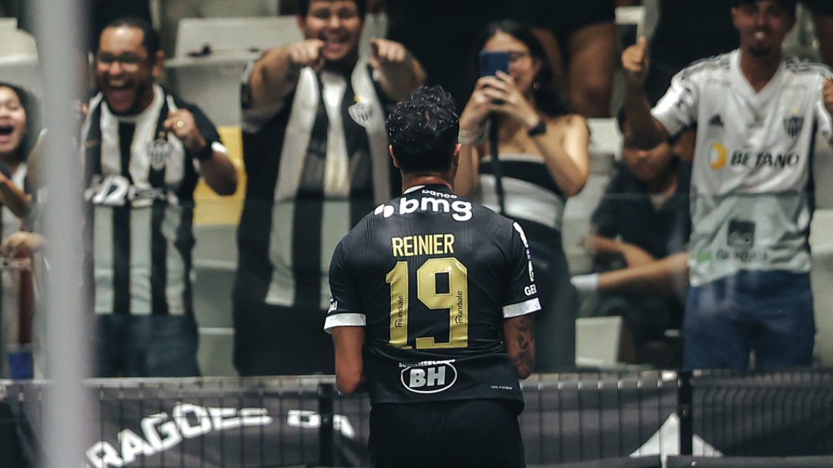 ‘Não pode ser banco’, diz comentarista sobre Reinier no Atlético